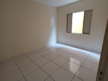 Casa T�rrea com 2 Quartos